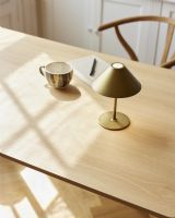 Halo Design Hygge Bordlampe uden ledning - Messing