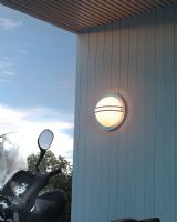 Norlys Bremen Væglampe - Galvaniseret, Opal Norlys Bremen Væglampe - Galvaniseret, Opal