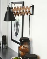 Halo Design Vintage Væglampe - Sort/Valnød Halo Design Vintage Væglampe - Sort/Valnød