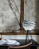 Umage Carmina Mini - Misty Grey m/ sort Tripod Table